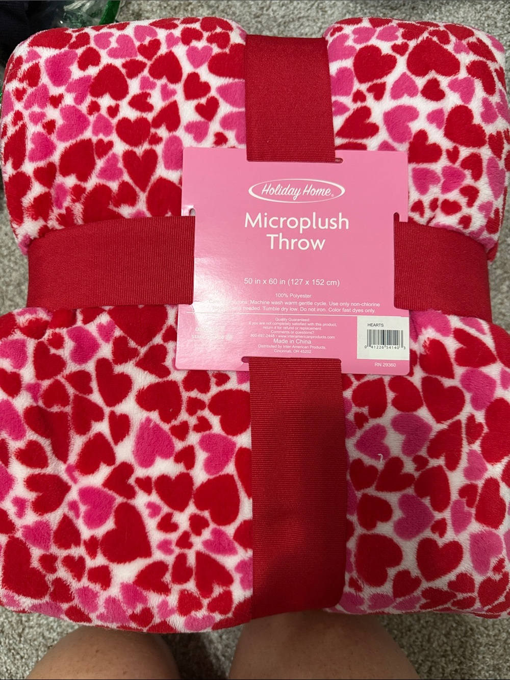 Plush blanket with hearts